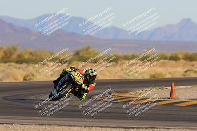 media/Oct-29-2022-CVMA (Sat) [[14c0aa3b66]]/Race 11 Amateur Supersport Open/